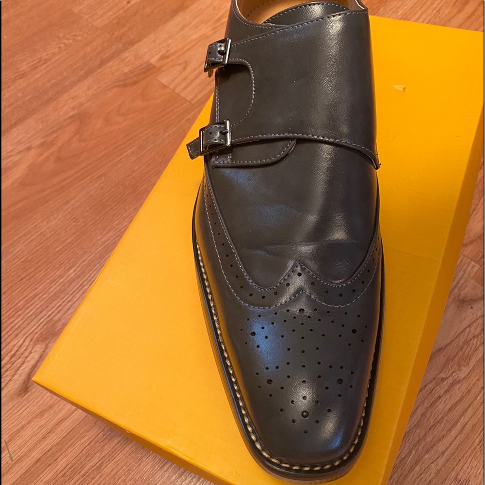 Men’s dress shoes